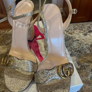 Gucci sandals size 38.5